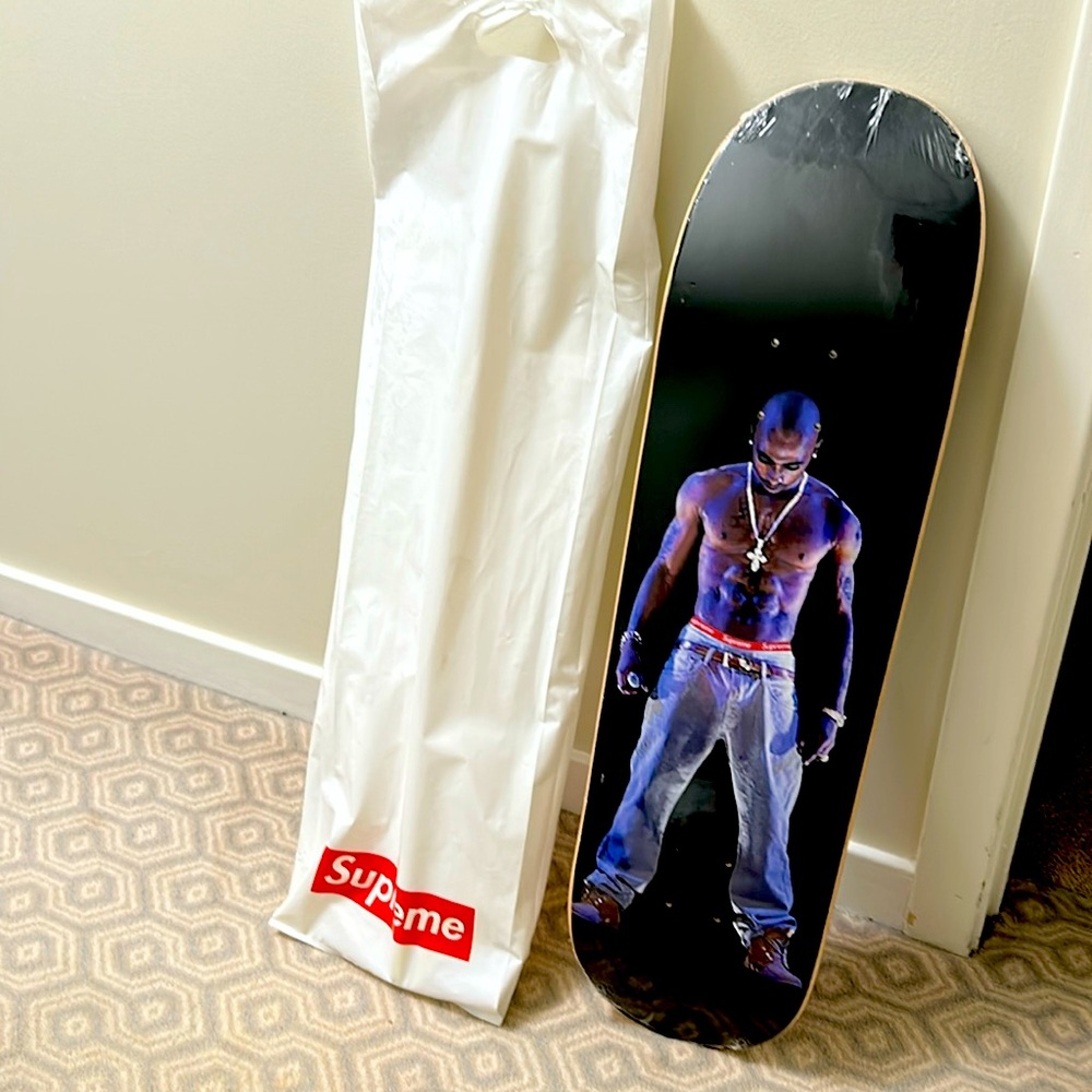 NWT supreme skateboard